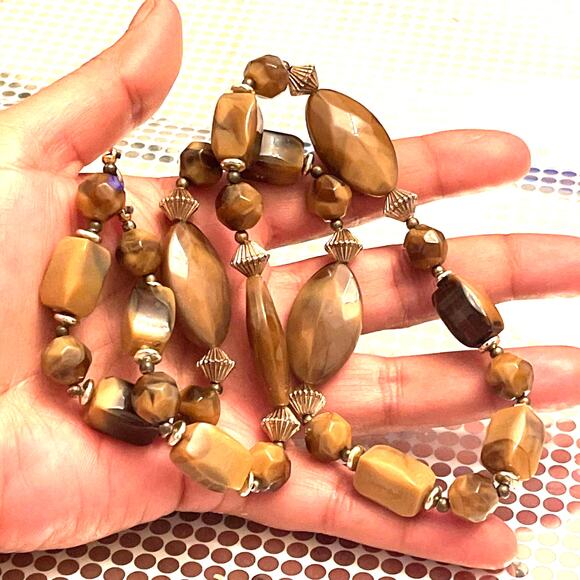 Vintage Brown Tan Acrylic Bead Gold Tone Spacer Beaded Necklace B#18 - Picture 4 of 11